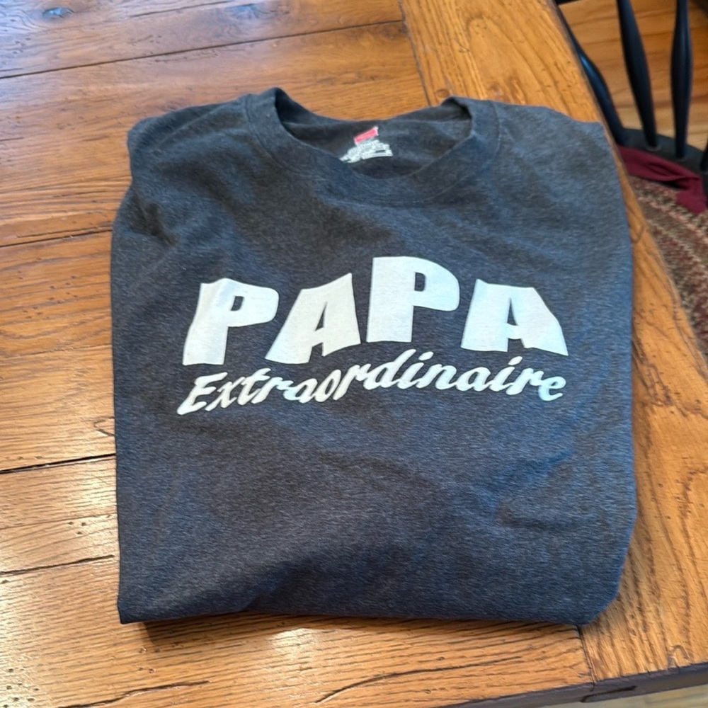 “Papa shirt!Hanes Dark Gray Tagless T-Shirt